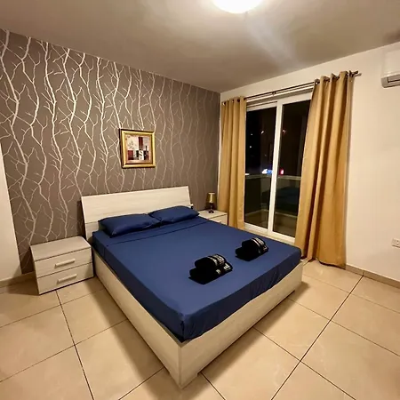 In St Juliant Apartment San Ġiljan